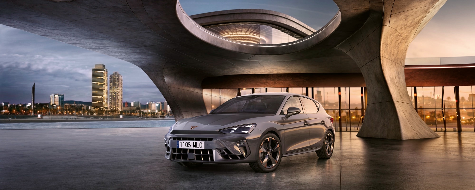 Side view of the Leon CUPRA ST at night