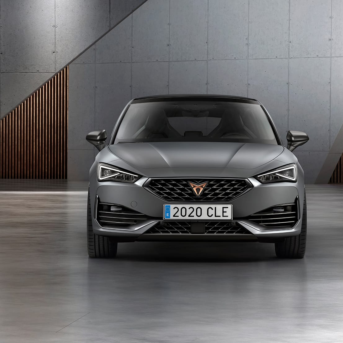 CUPRA Leon front view