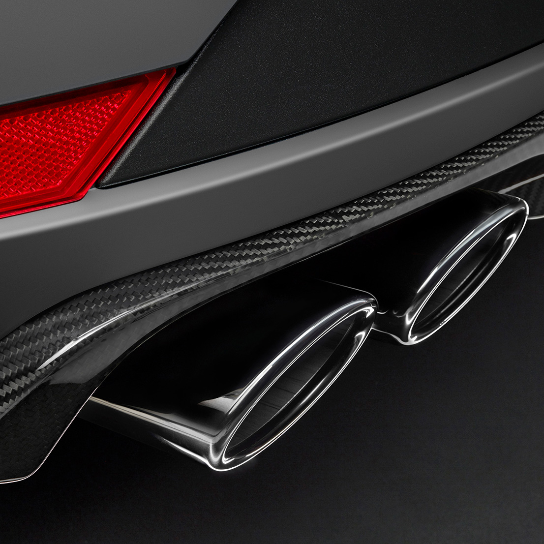 Leon CUPRA R SPORTSTOURER rear diffuser with 4 exhaust